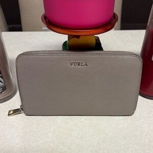 EUC Furla Gray Wallet with Elegant Design